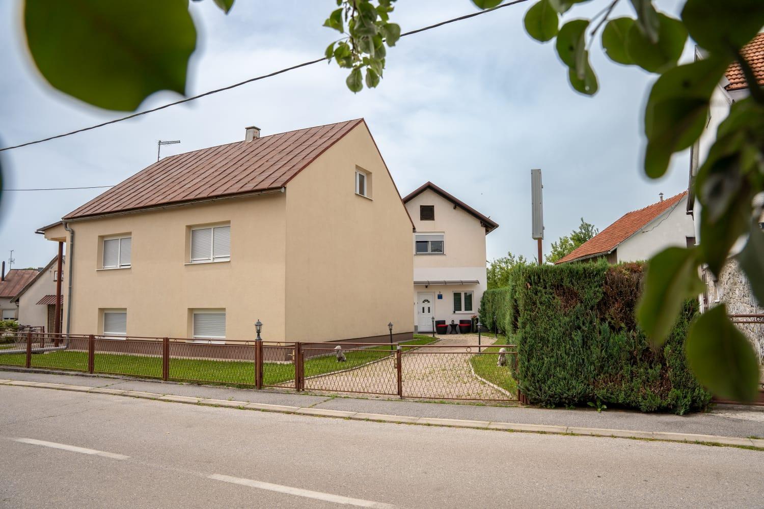 Apartman Mihovil Gospic Exterior photo
